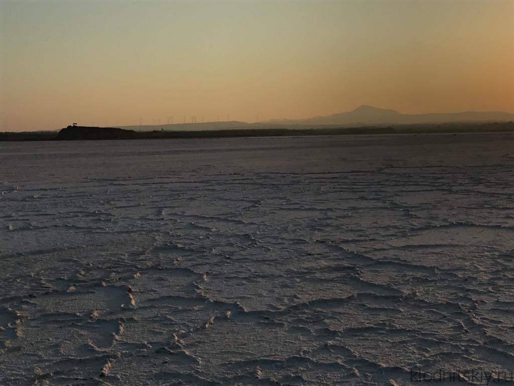 Ларнака Соленое Озеро