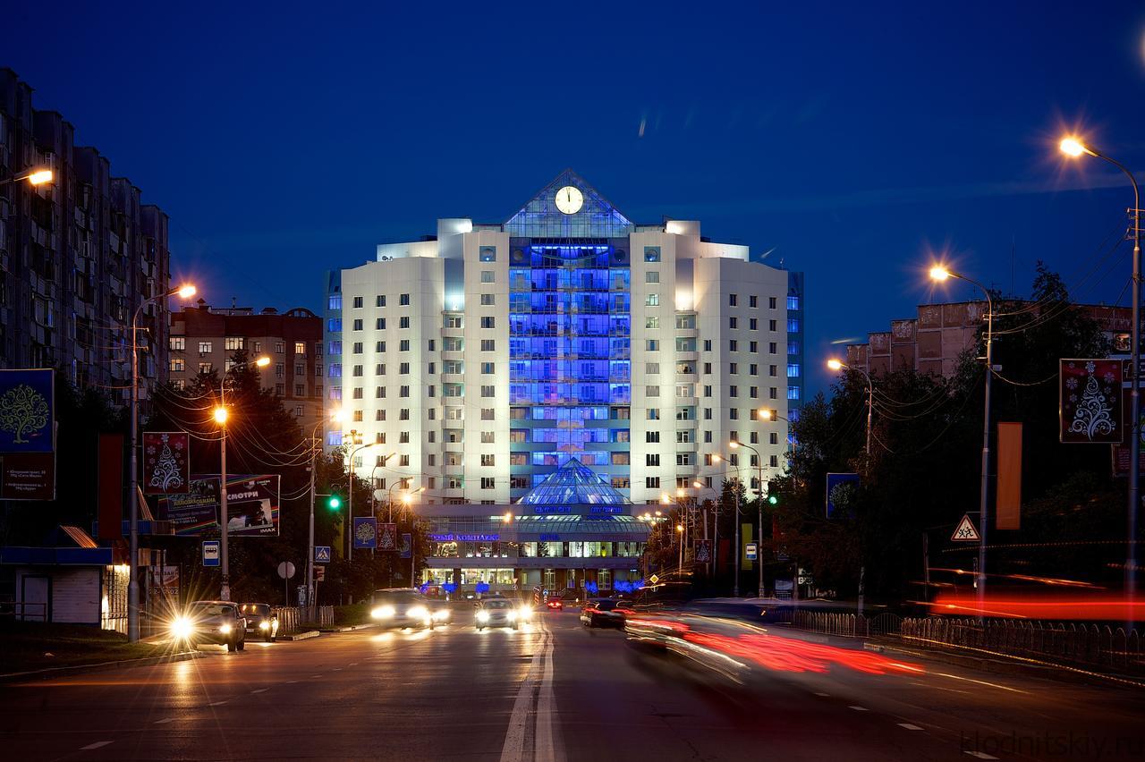 Centre Hotel 4* (Сургут)